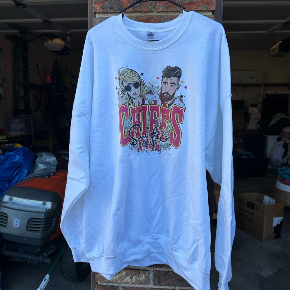 Taylor Swift White Graphic Sweatshirt